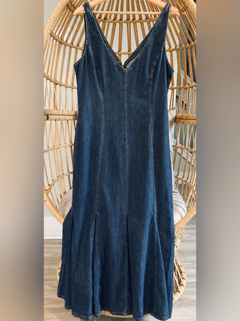 Reformation Serafina Denim Midi Dress Size 10 Dark Wash Mermaid Flare $248 - Picture 2 of 14